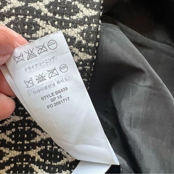 J. Crew Textured Jacquard Block Print Black and White Graphic Mini Skirt Size 8 - Picture 9 of 11